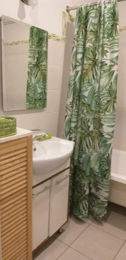 Bamboo Apartment *